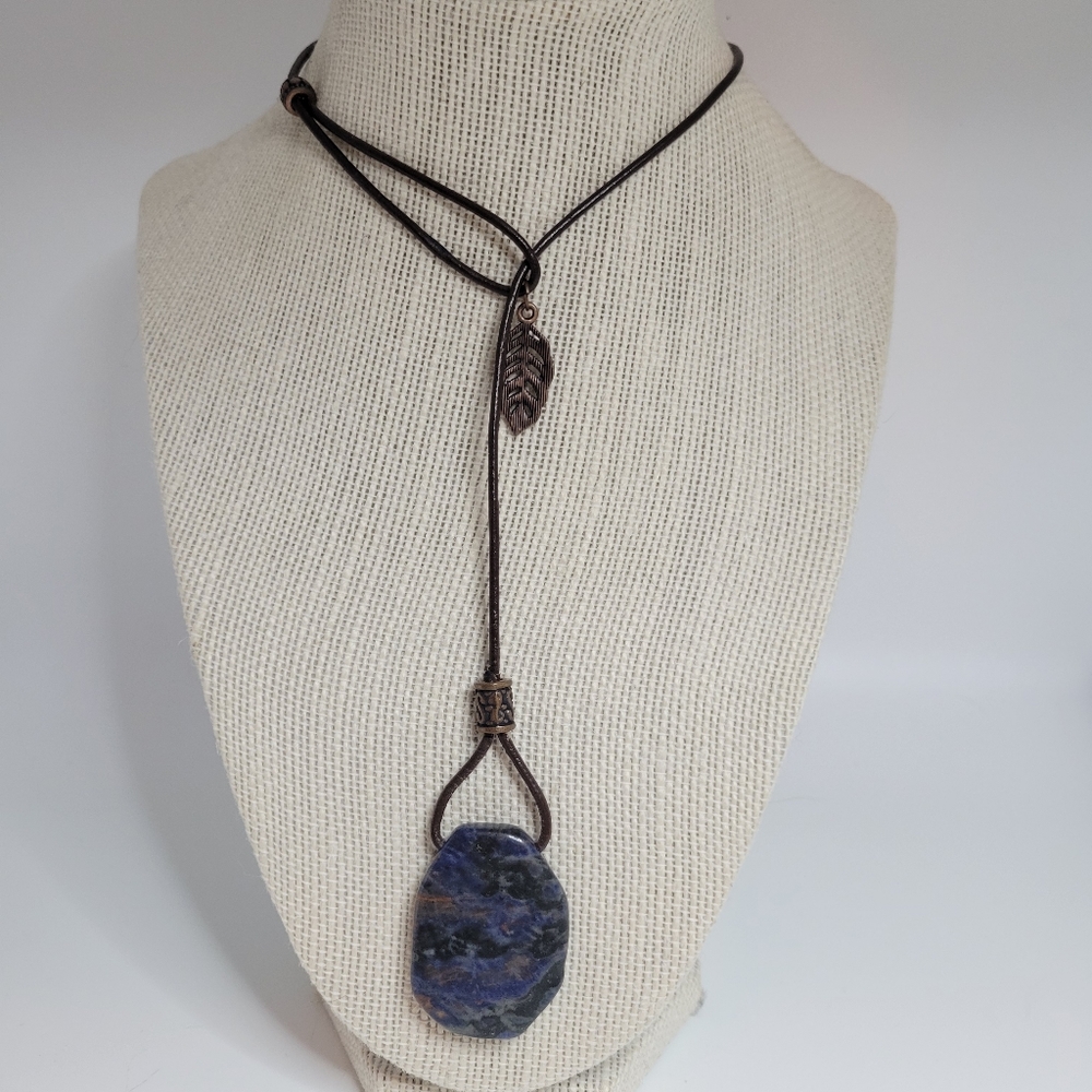 Lapis Lazuli Crystal Women's Lariat Necklace Leaf Charm Clasp-Free Handmade